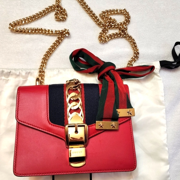 Gucci Mini Sylvie - Picture 1 of 12
